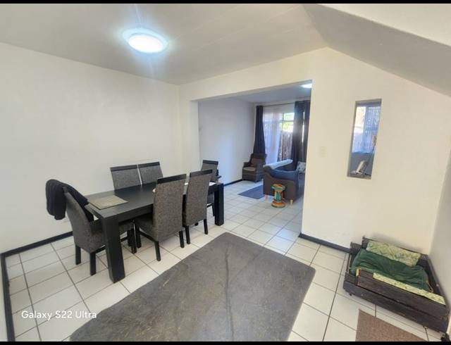 2 BEDROOM TOWNHOUSE FOR SALE IN BRACKENHURST